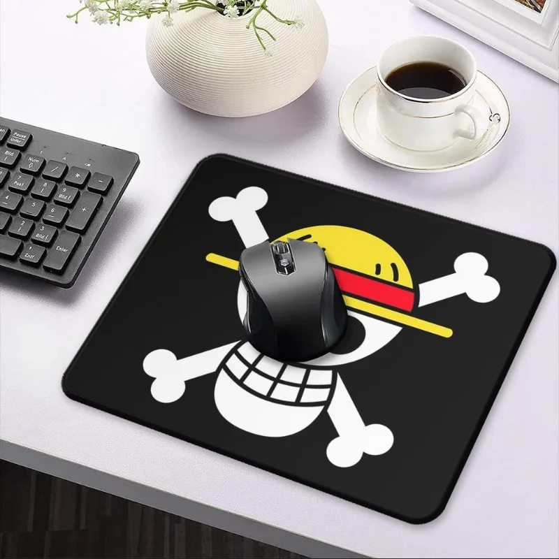 Alas Mouse Kartun One Piece Lu - Laptop Tablet Accessories ulasan dan harga